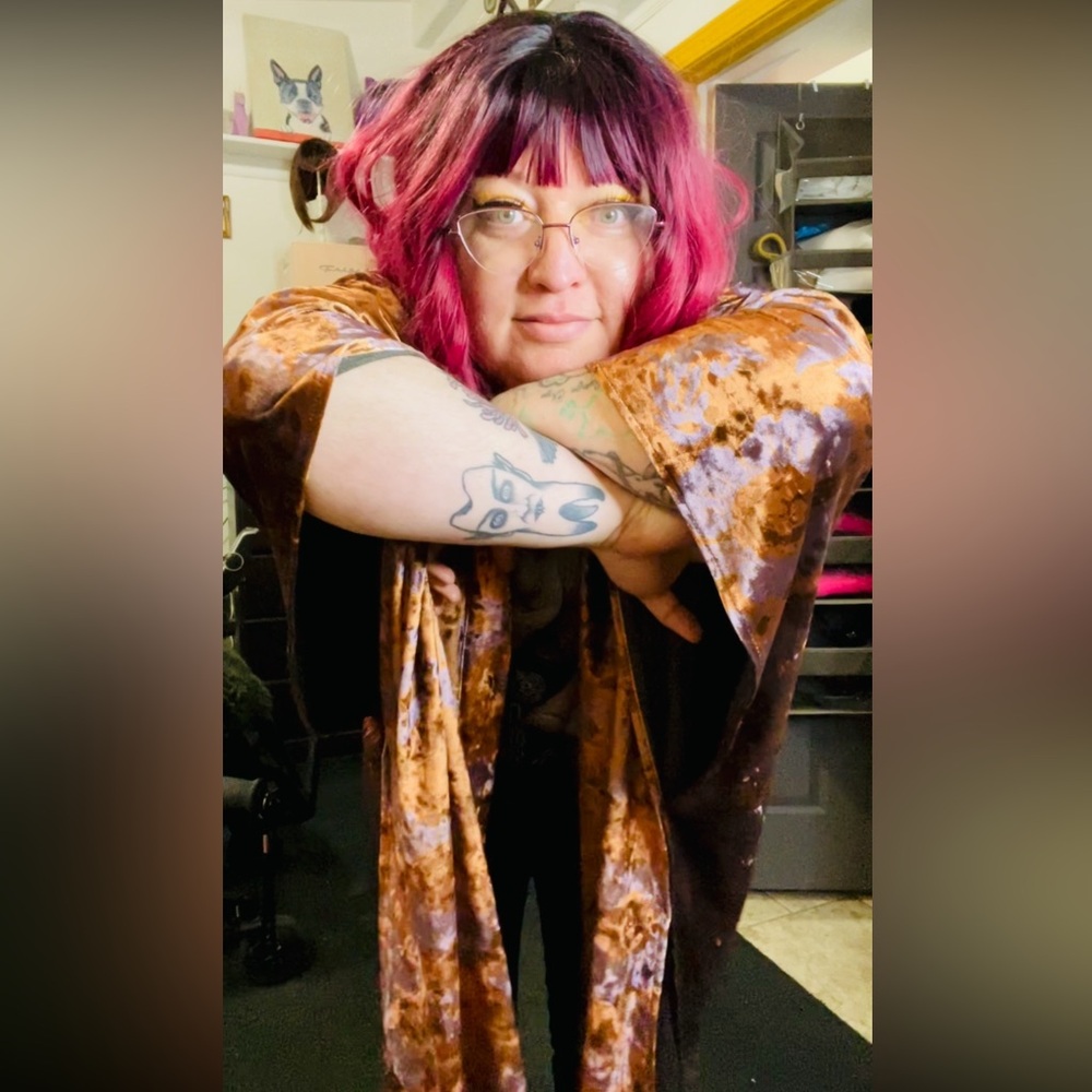 Velvet Kimono with Floral Pattern